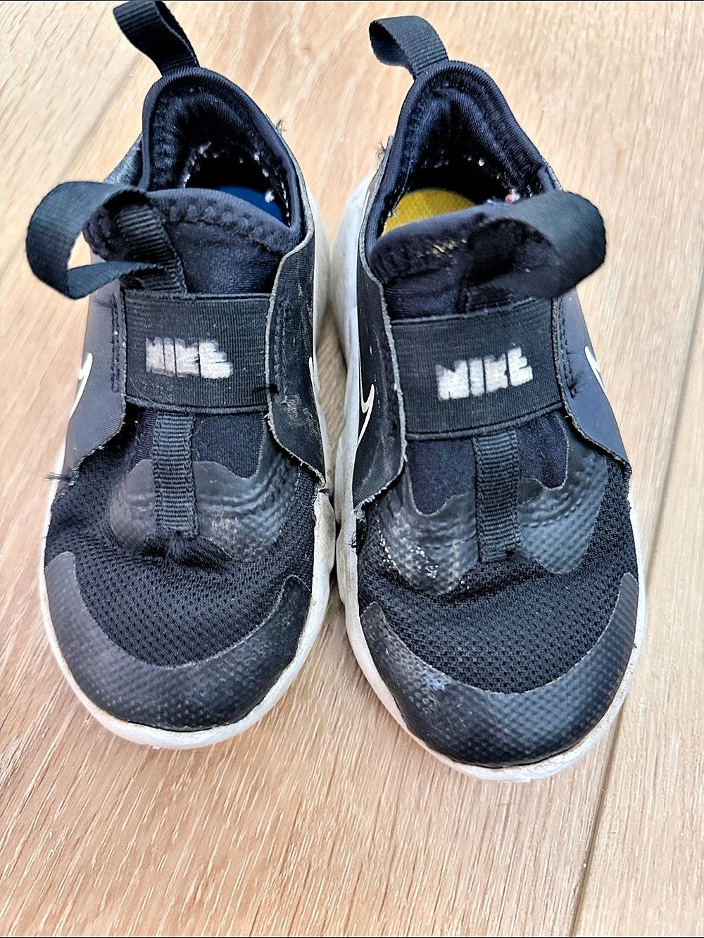 Nike Dynamo Free Kids Sneakers Girls US 9C Fair